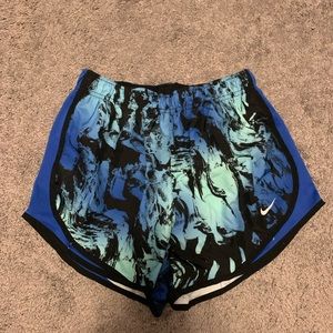 Women’s tempo running shorts